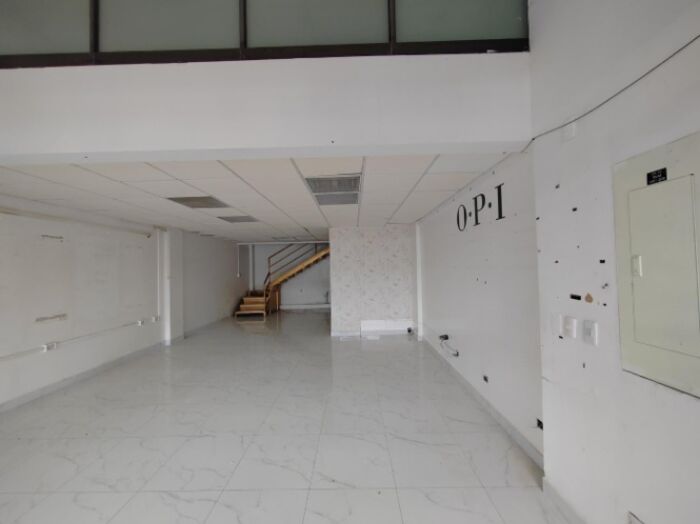 Ubicación Estratégica y Máxima Visibilidad: Local Comercial Listo para Operar en Escazú in San Rafael, Escazú, San José — $230,000