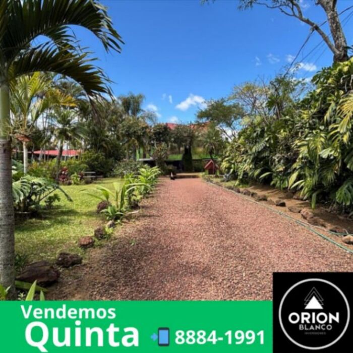 Casa Montaña Pilas San Isidiro Alajuela in San Isidro, Alajuela — $295,000