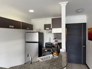 Apartamento en Avalon Country Club, Santa Ana – 1 Habitación en Santa Ana, San José — $150,000 - Foto 5 de 23