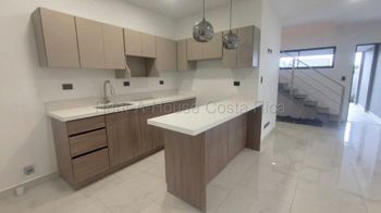 Sale Elegant New Home in Heredia. RAH 27-1013 - Photo 3 of 3