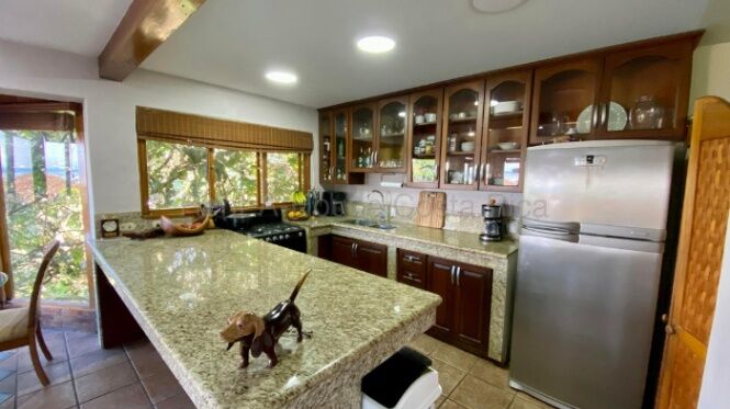 Venta de Casa en San Antonio de Escazú. RAH 26-1567 en San Antonio, Escazú, San José — $279,000
