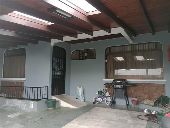 Se vende casa en Coronado San José. en Dulce Nombre de Jesús, Vázquez de Coronado, San José — ₡ 70 000 000