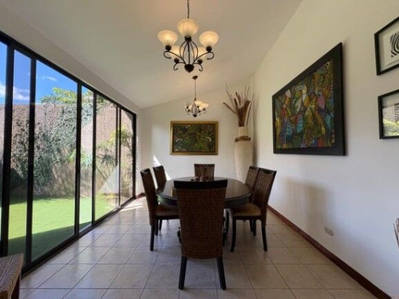 Alquiler de Casa en Pozos de Santa Ana. RAH 26-1199 en Pozos, Santa Ana, San José — $1,850