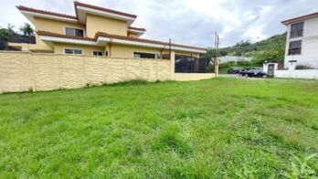 VENTA DE LOTE ESQUINIERO EN SAN RAFAEL DE ESCAZÚ ZONA RESIDENCIAL. in San Rafael, Escazú, San José — $165,000 - Photo 5 of 12