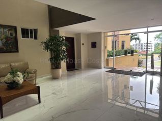 Alquiler de Apartamento Moderno Amoblado en Escazú-San Rafael. RAH 27-796 en San Rafael, Escazú, San José — $1,700 - Foto 5 de 13