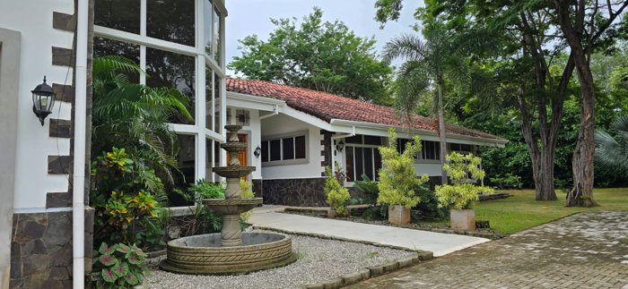 Venta de Casa,  en Exclusivo Residencial de Playa 5PDN9281869 in Cabo Velas, Santa Cruz, Guanacaste — $1,800,000