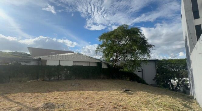 Se vende lote en Piedades Santa Ana 26-2031 in Piedades, Santa Ana, San José — $130,000
