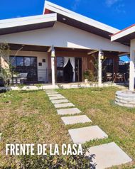 Hermosa Casa de Habitación en Fraijanes de Alajuela in San Pedro, Poás, Alajuela — 99 000 000 ₡ - Photo 5 of 14