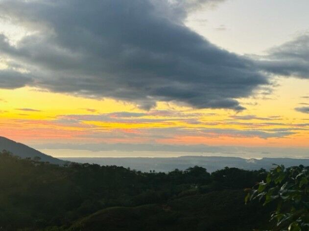 🌅Hermosa finca de 14 hectáreas con vistas al mar, agua propia y enorme potencial en Puriscal. en Barbacoas, Puriscal, San José — $720