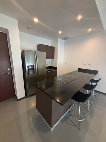 Apartamento en Condominio Azura Flats - Santa Ana - con línea blanca in Santa Ana, San José — $1,300