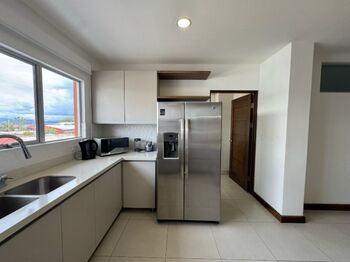 Alquiler de apartamento amueblado en San Rafael Oreamuno Cartago en San Rafael, Oreamuno, Cartago — $1,150 - Foto 5 de 14