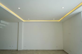 EL LUJO DE TENERLO TODO. Venta en Condominio Cerro colon/ Cuidad Colon in Colón, Mora, San José — $895,000 - Photo 4 of 42