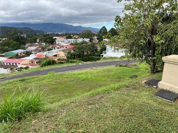 VENTA DE LOTE, SAN JOSE, CURRIDABAT,  COND HACIENDA EL GREGAL in Curridabat, San José — $350,000