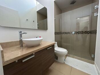 CASA EN VENTA, LOMAS DE SANTA ANA, $190.000 COD#25-487 in Brasil, Santa Ana, San José — $190,000 - Photo 5 of 8