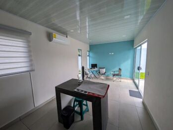 VENTA DE CASA NUEVA  EN QUEBRADA BONITA JACO - CERCA DEL NUEVO HOSPITAL  in Jacó, Garabito, Puntarenas — $150,000 - Photo 5 of 7
