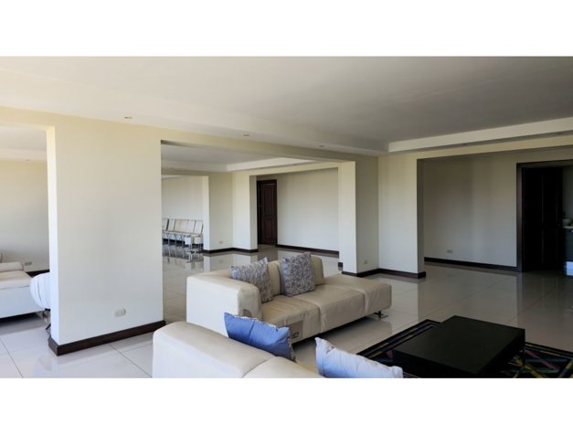 Apartamento en Venta en Escazú, San Rafael. 5PVV9851669 in San Rafael, Escazú, San José — $495,000 - Photo 3 of 21