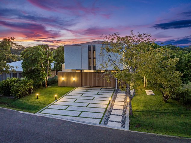 Casa Amueblada de 4 Hab en Místico Comunidad de Playa in Jacó, Garabito, Puntarenas — $950,000