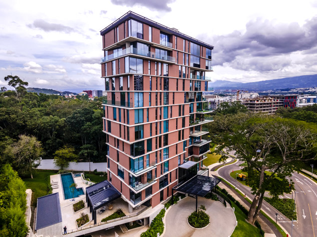 Excepcional Apartamento de Lujo en Venta en Avenida Escazú 402 in San Rafael, Escazú, San José — $2,700,000