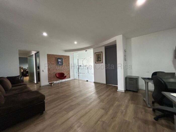 Venta de Edificio de Oficina en Montes de Oca, San Jose / Mls. 26-1870 OFC JB en San Pedro, Montes De Oca, San José — $950,000