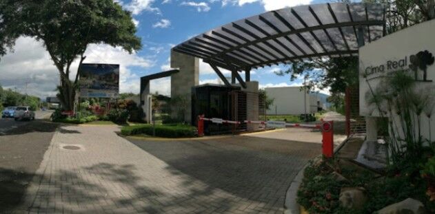 Lote en venta en Condominio Cima Real, La Guácima – 325 m² listos para construir in Guácima, Alajuela — $80,000