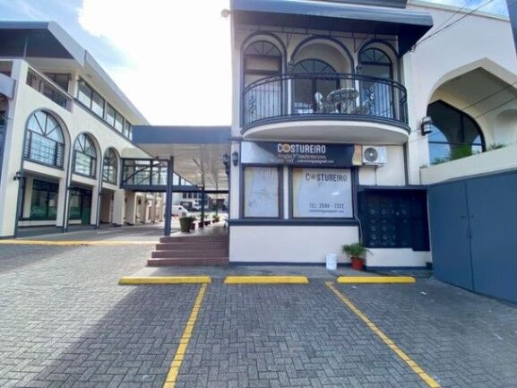 Venta de Edificio en San Rafael de Escazú. RAH 25-1838 en San Rafael, Escazú, San José — $1,750,000