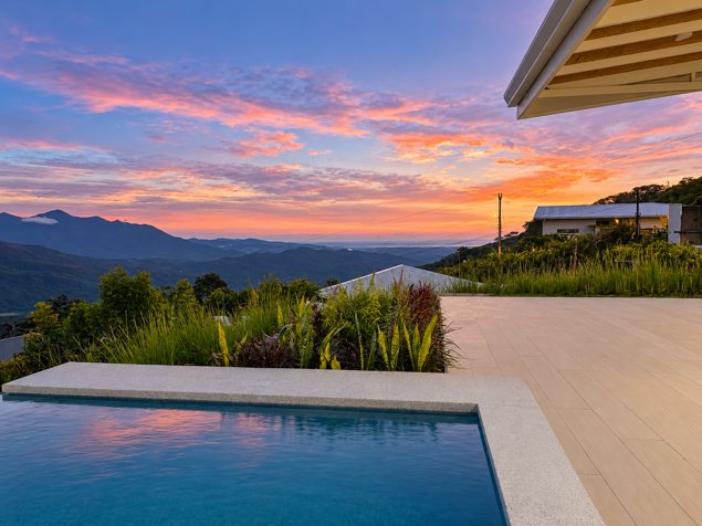 Residencia contemporánea recién construida con vistas al mar en Atenas, Alajuela — $1,250,000 - Foto 2 de 35