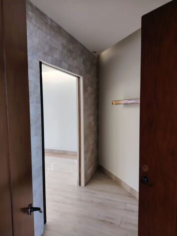 ALQUILER DE LOCAL COMERCIAL, SAN JOSE, ESCAZU, GUACHIPELIN - 9882967 in Escazú, San José — $1,377