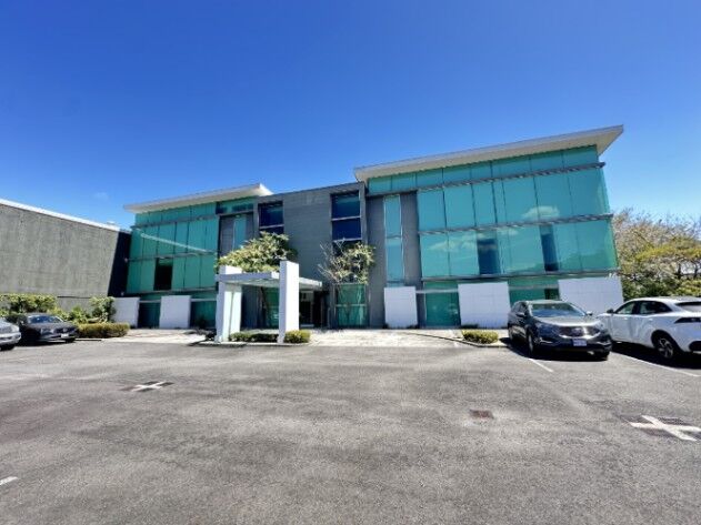 ALQUILO OFICINAS MODERNAS EN SANTA ANA. in Santa Ana, San José — $1,785