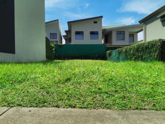 Venta de Lote en Alajuela. RAH 24-1900 en Alajuela — ₡ 32 000 000