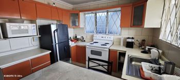 Casa de una planta en venta Ciudad Colon centro en Colón, Mora, San José — $160,000,000 - Foto 5 de 8