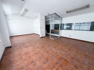 Alquiler: Espacioso Local comercial de 3 niveles en Morazán (MJ) en San Isidro De El General, Pérez Zeledón, San José — $3,000 - Foto 2 de 9