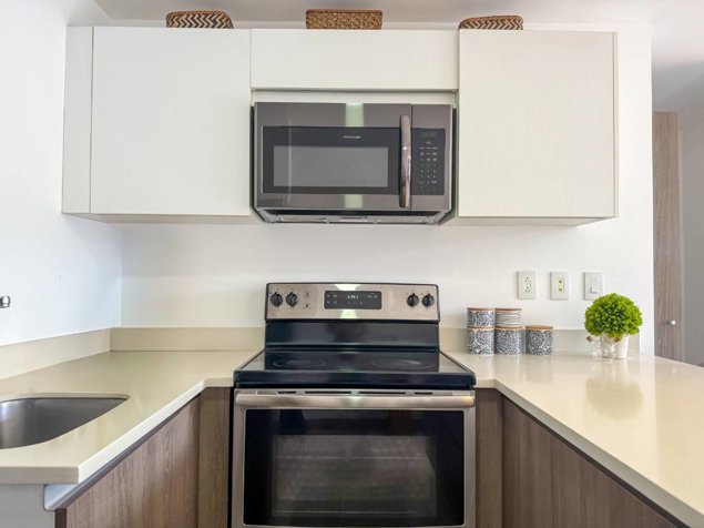 ALquiler de apartamento en San Rafael de Escazú in San Rafael, Escazú, San José — $1,450 - Photo 3 of 20