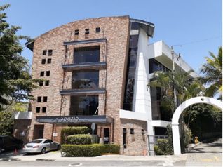 Alquiler de Oficina en San Rafael, Escazú in San Rafael, Escazú, San José — $4,683 - Photo 2 of 2