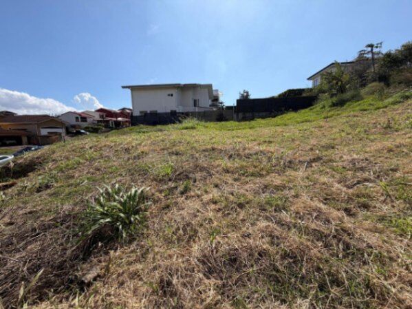 VENTA DE LOTE EN RESIDENCIAL LOMAS DEL ZURQUÍ en San Isidro, Heredia — ₡ 82 500 000