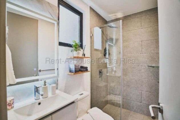 Venta de Penthouse en Mata Redonda-San José. RAH 26-2016 en Mata Redonda, San José — ₡ 122 000 000 - Foto 2 de 19