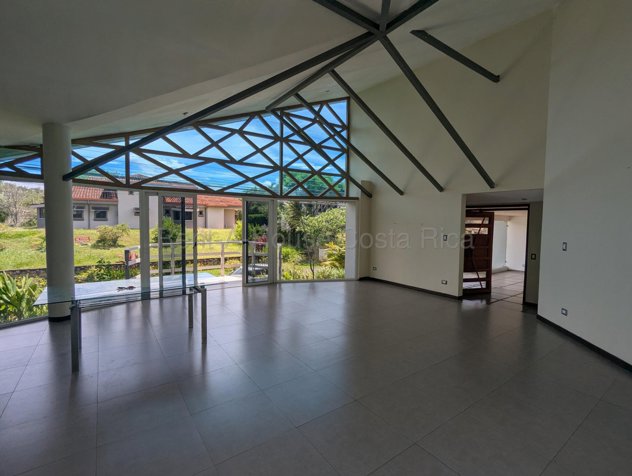 Casa en Alquiler en Hacienda Los Reyes, La Guacima Alajuela en Guácima, Alajuela — $1,500 - Foto 2 de 13