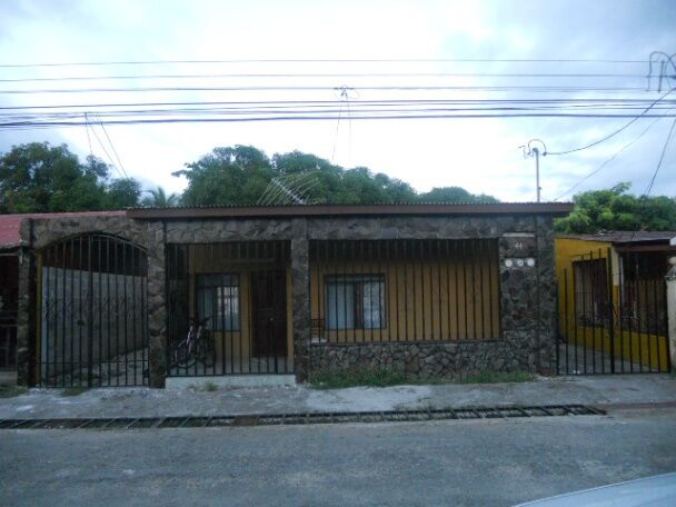 Charming Triplex for sale.  Parrita Puntarenas Costa Rica $69,444 in Parrita, Puntarenas — $69,444
