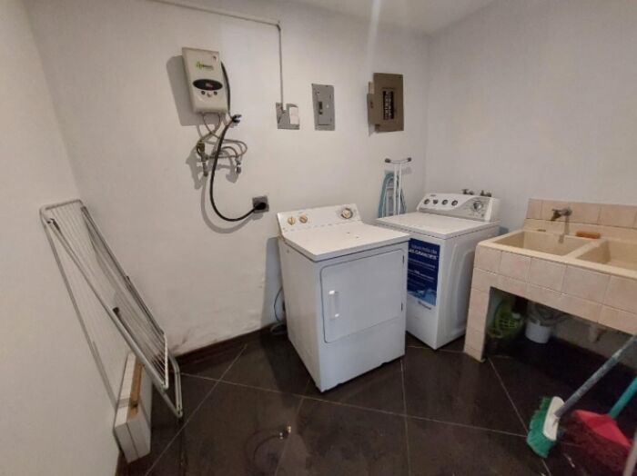 Alquiler de Casa Amoblada en Pozos de Santa Ana. RAH 26-672 en Pozos, Santa Ana, San José — $1,200