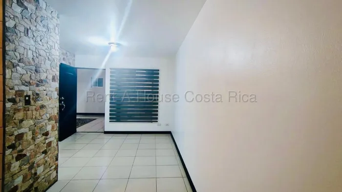 Alquiler de Apartamento en San Sebastián, San José #27-1030 GS en San Sebastián, San José — $850 - Foto 2 de 13
