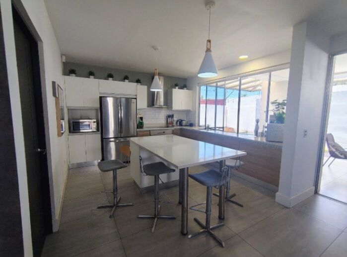 Hermosa casa moderna en exclusivo condominio – Alajuela   26-1576 en Río Segundo, Alajuela — $325,000
