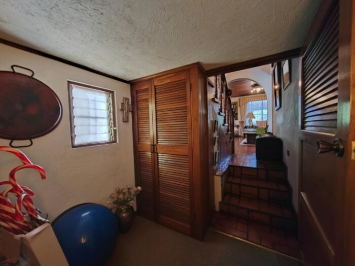Venta de Casa en Montes de Oca, San José.  in Sabanilla, Montes De Oca, San José — $358,000