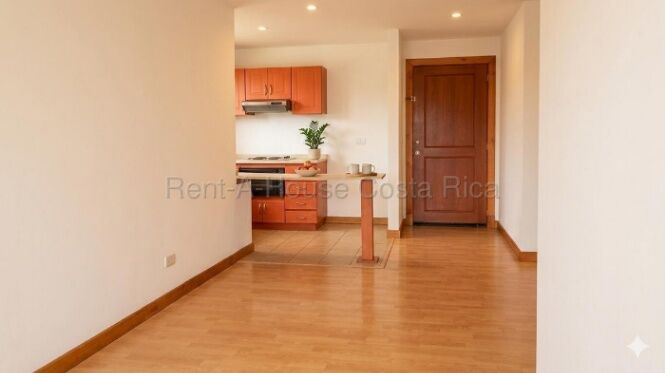 Venta de Apartamento en URUCA-San José. RAH 27-84 en Uruca, San José — $150,000