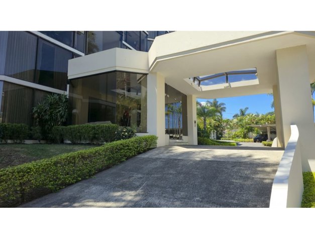 Apartamento en Venta en Escazú, San Rafael. 5PVV9861351 in San Rafael, Escazú, San José — $380,000