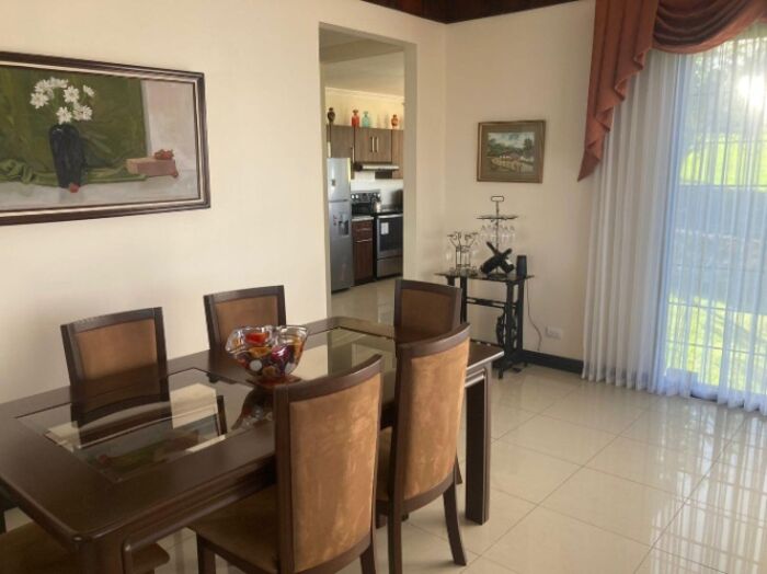 QUINTA EN VENTA EN CARTAGO in Cipreses, Oreamuno, Cartago — ₡ 290 000 000