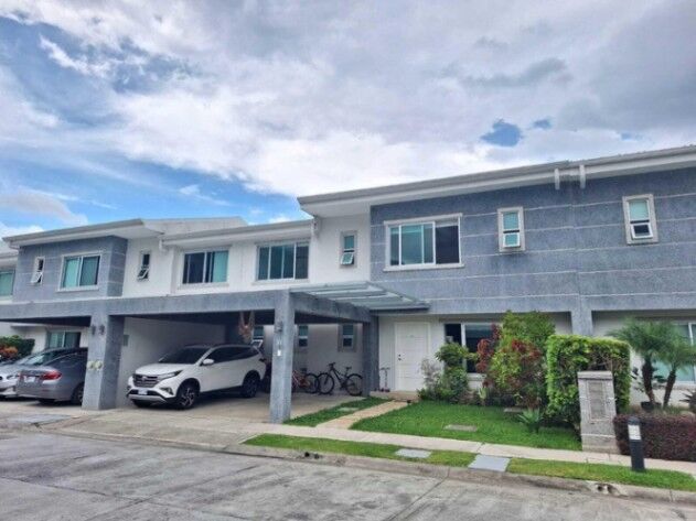 CASA EN VENTA, SANTA ANA $375.000 COD#26-639 en Piedades, Santa Ana, San José — $375,000