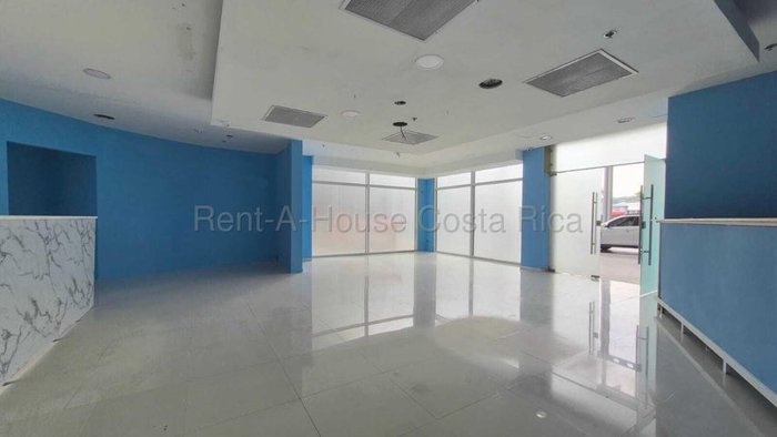 Venta de Moderno Local Comercial en Plaza Murano, Santa Ana / Mls. 26-2045 OFC JB in Santa Ana, San José — $780,000 - Photo 2 of 10