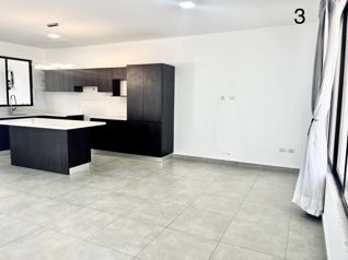 Venta de Casa de dos pisos en San Juan en San Juan, La Unión, Cartago — $240,000 - Foto 3 de 37
