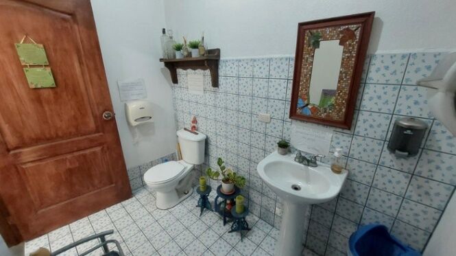 Venta de Local Comercial en Catedral, San José. RAH 26-1202 in Catedral, San José — $135,000
