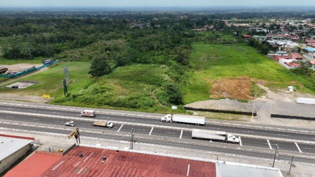 VENTA DE FINCA ALTA DENSIDAD Y COMERCIAL, LIMÓN, GUÁPILES - 9583357 en Guápiles, Pococí, Limón — $5,484,464