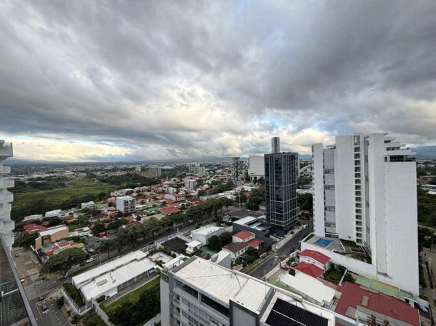 APARTAMENTO EN SKY GARDEN NUNCIATURA PISO 23 en Pavas, San José — $200,000 - Foto 3 de 15